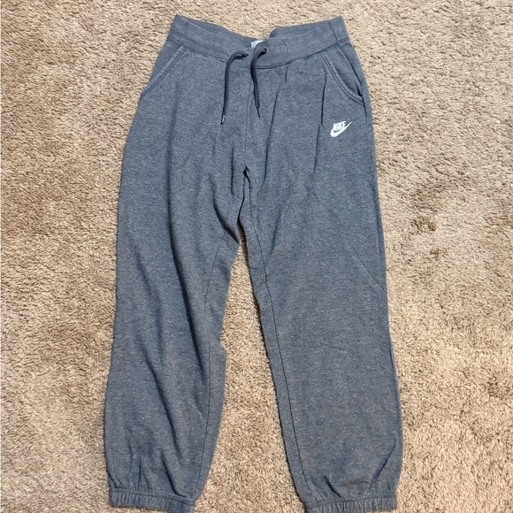 Nike Women’s Gray Sweatpants - Picture 3 of 4
